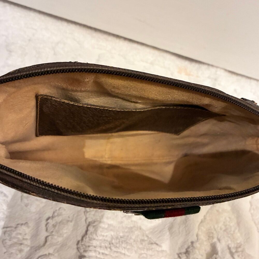 Vintage Gucci Supreme Crossbody Handbag - Picture 9 of 12